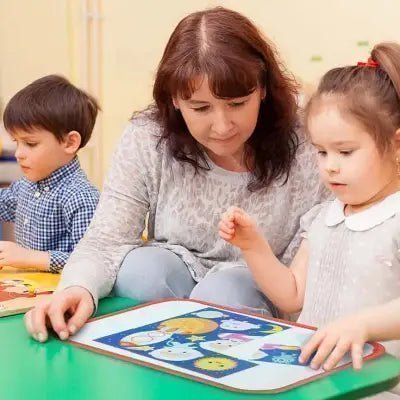 Tableau d'Activité Montessori - MontessoriBoard™ - Planète - Mon univers maman